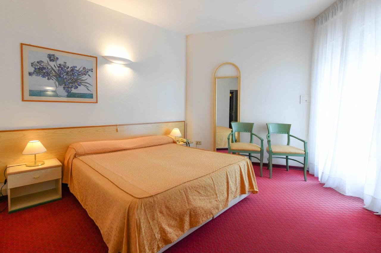 Hotel Majestic Lido di Jesolo Exterior foto